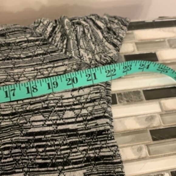 Belldini Black And White Knit Open Cardigan - Picture 5 of 7